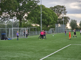 Laatste training S.K.N.W.K. JO11-1JM (partijtje tegen de ouders) van maandag 27 mei 2024 (76/137)